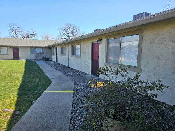 $595,000 | 5570 Mountain View Drive, Redding, CA 96003