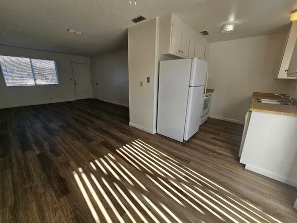 $595,000 | 5570 Mountain View Drive, Redding, CA 96003