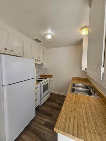 $595,000 | 5570 Mountain View Drive, Redding, CA 96003