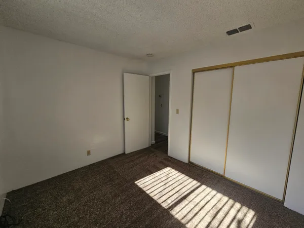 $595,000 | 5570 Mountain View Drive, Redding, CA 96003