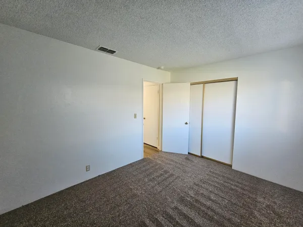 $595,000 | 5570 Mountain View Drive, Redding, CA 96003