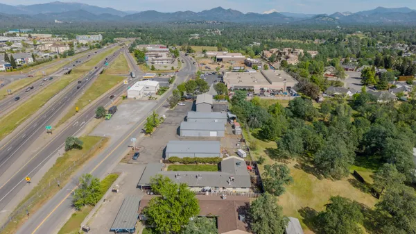 $595,000 | 5570 Mountain View Drive, Redding, CA 96003