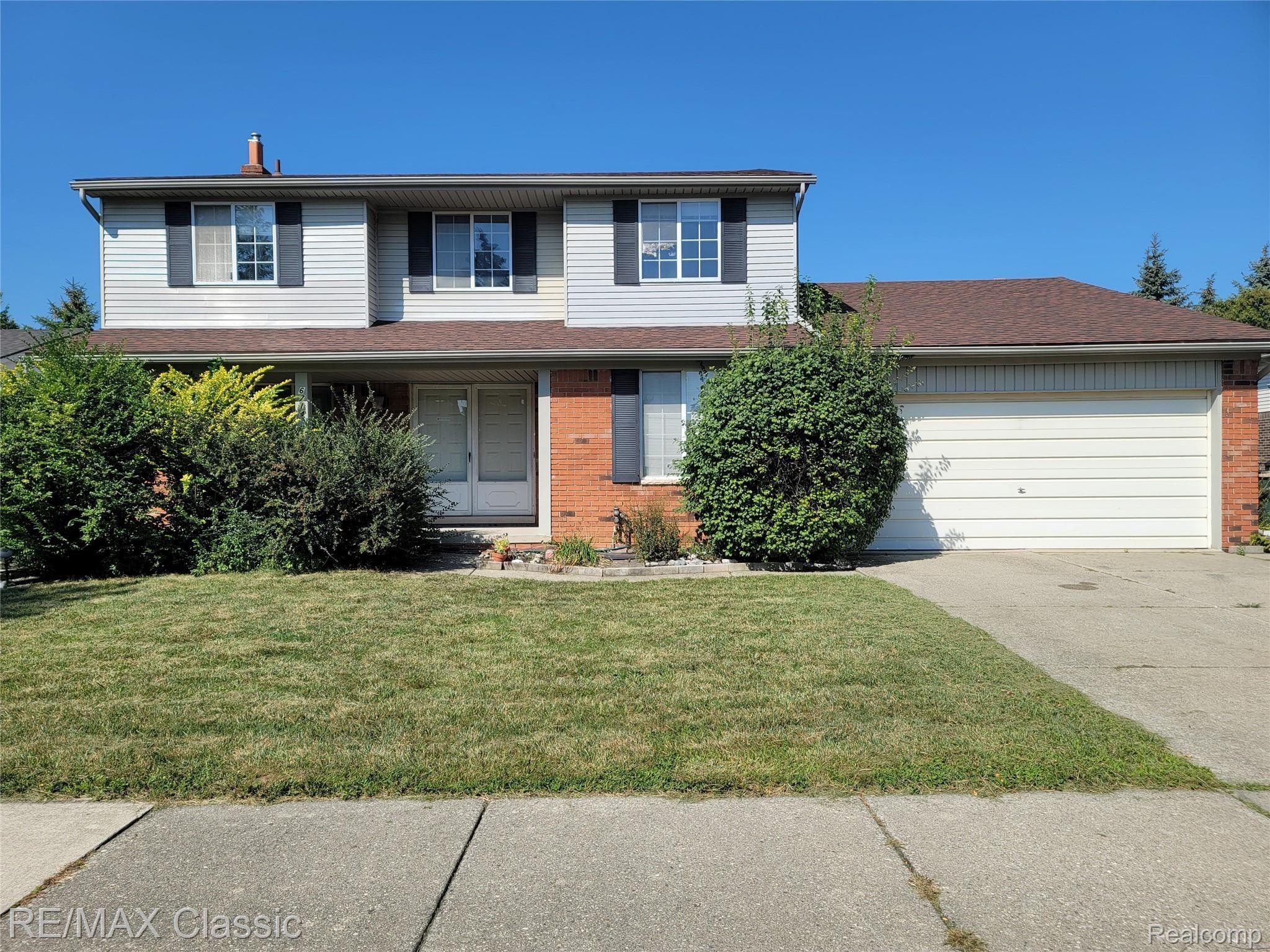 6714 Edgewood, Canton MI  48187