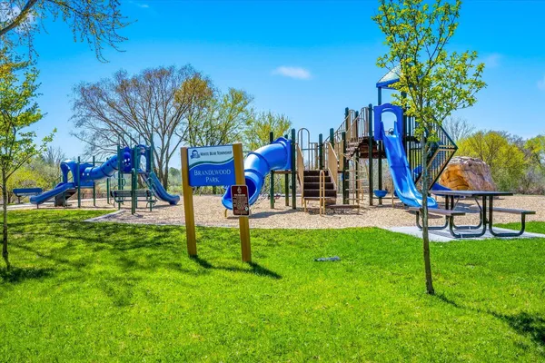 $195,000 | 5734 Otter View Trail, Unit 18, White Bear Lake, MN 55110