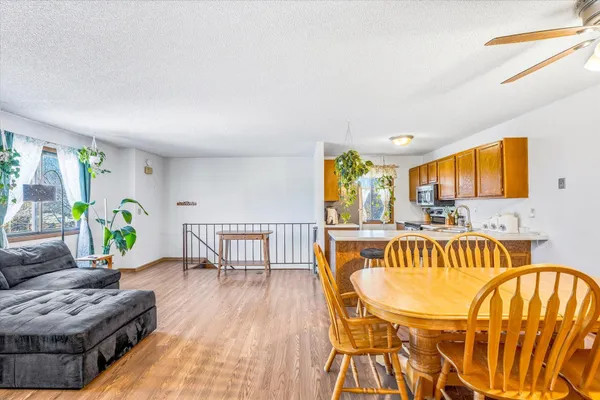 $195,000 | 5734 Otter View Trail, Unit 18, White Bear Lake, MN 55110