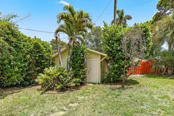 $5,000 | 224 North Ocean Breeze, Lake Worth Beach, FL 33460