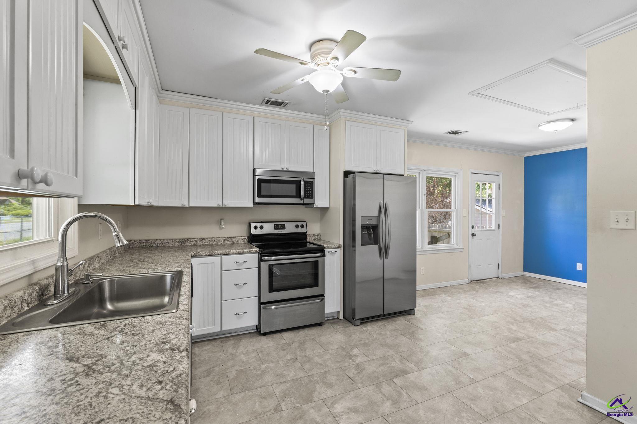 130 South Pleasant Hill Road Warner Robins, GA 31088 - Photo 10 of 26