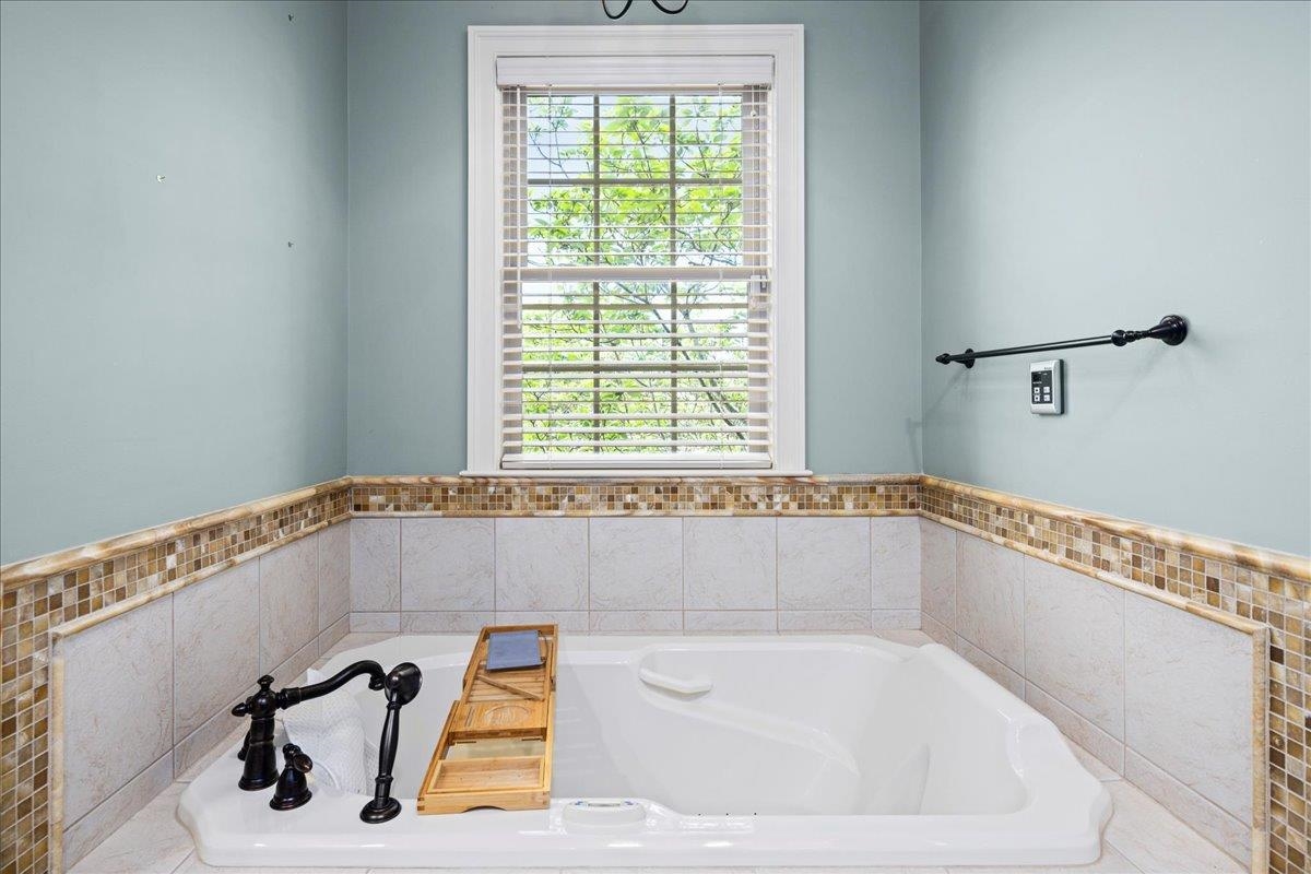 635 Frederick Road Harrisonburg, VA 22801 - Photo 39 of 70