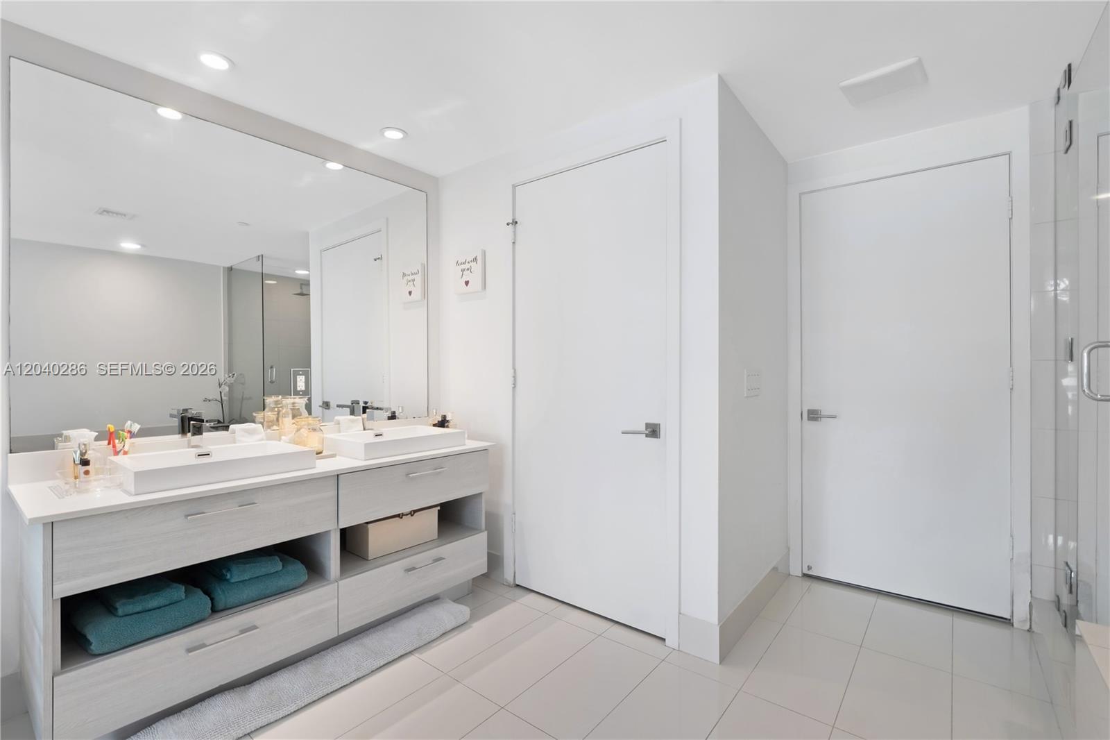 650 Northeast 32nd Street, Unit 703 Miami, FL 33137 - Photo 12 of 27