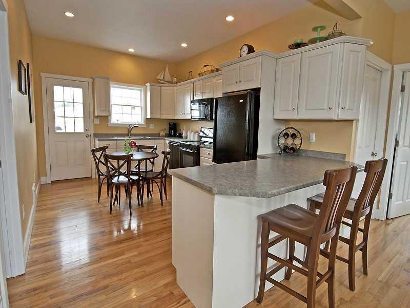 415 Ross Road Eighty Four, PA 15330 - Photo 6 of 14 Kitchen.