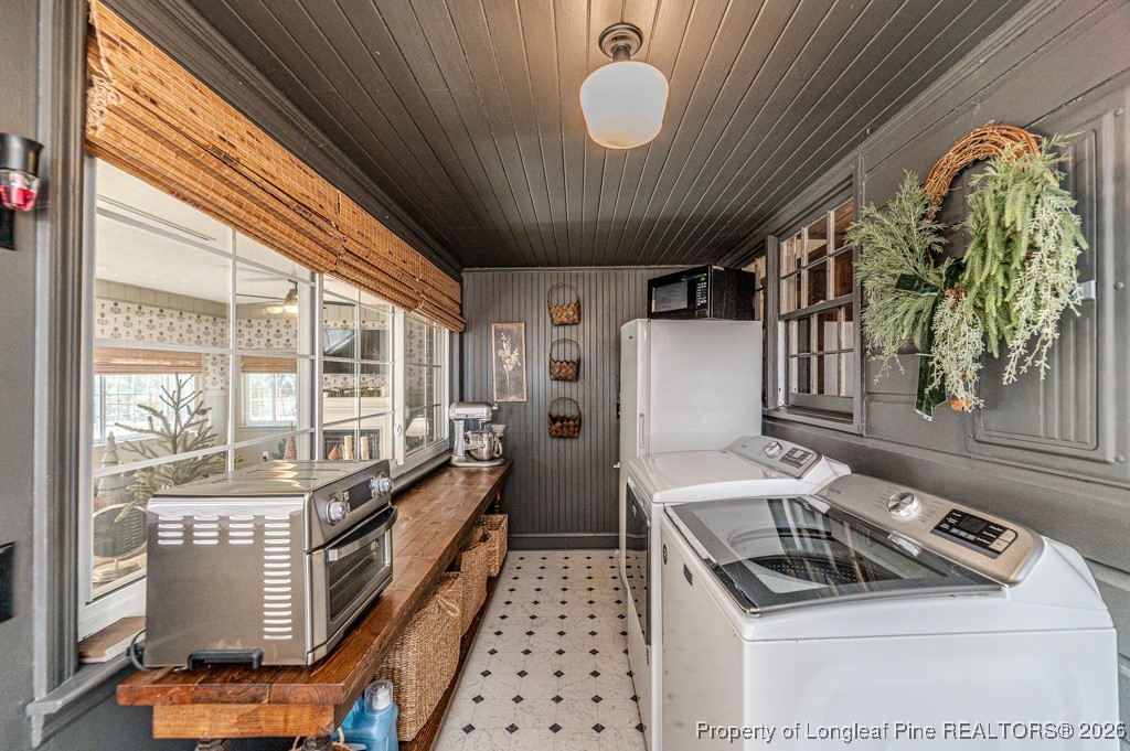 179 Sunset Hills Road Robbins, NC 27325 - Photo 15 of 31 a kitchen that has a sink and a stove