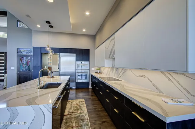 $4,600,000 | 322 Okmulgee Circle, Loudon, TN 37774