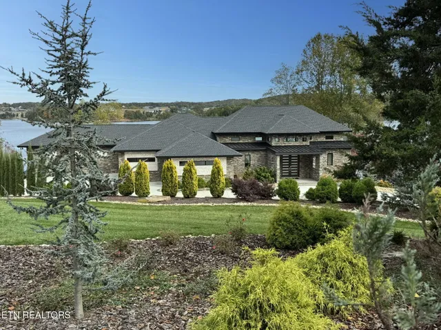 $4,600,000 | 322 Okmulgee Circle, Loudon, TN 37774