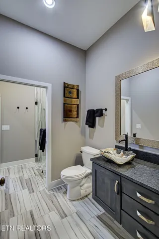 $4,600,000 | 322 Okmulgee Circle, Loudon, TN 37774