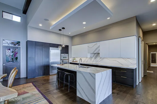 $4,600,000 | 322 Okmulgee Circle, Loudon, TN 37774