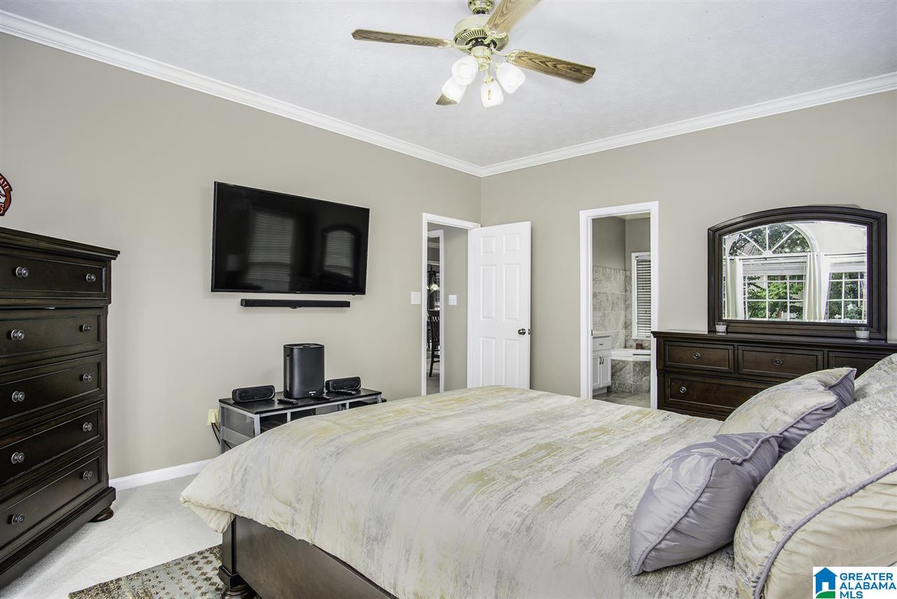 105 Kentwood Way Alabaster, AL 35007 - Photo 10 of 33