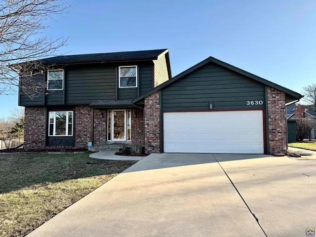 $359,950 | 3630 Southwest Kings Forest Road, Topeka, KS 66610