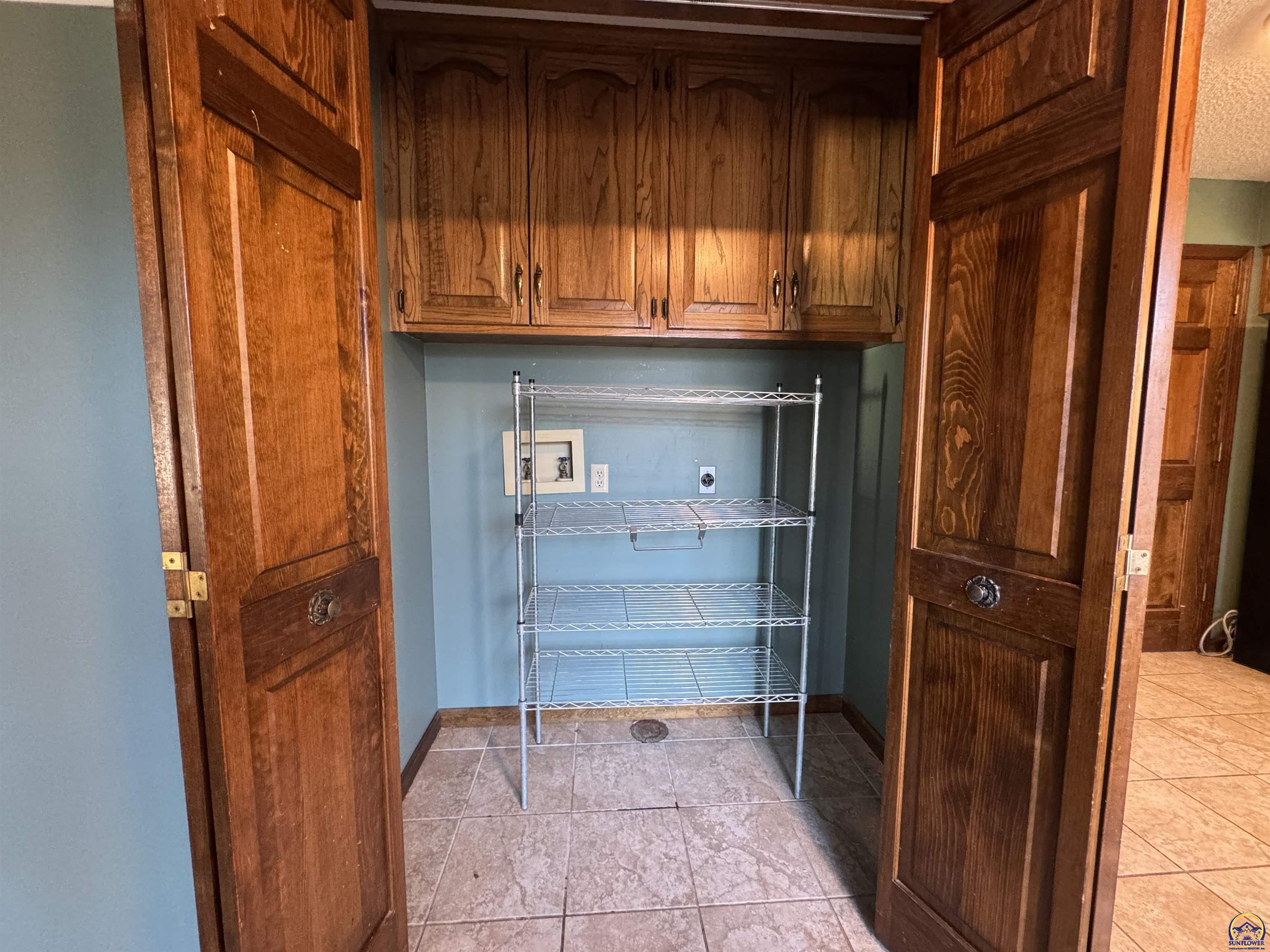 3630 Southwest Kings Forest Road Topeka, KS 66610 - Photo 11 of 37