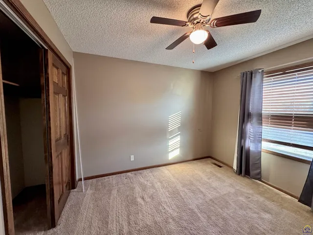 $359,950 | 3630 Southwest Kings Forest Road, Topeka, KS 66610