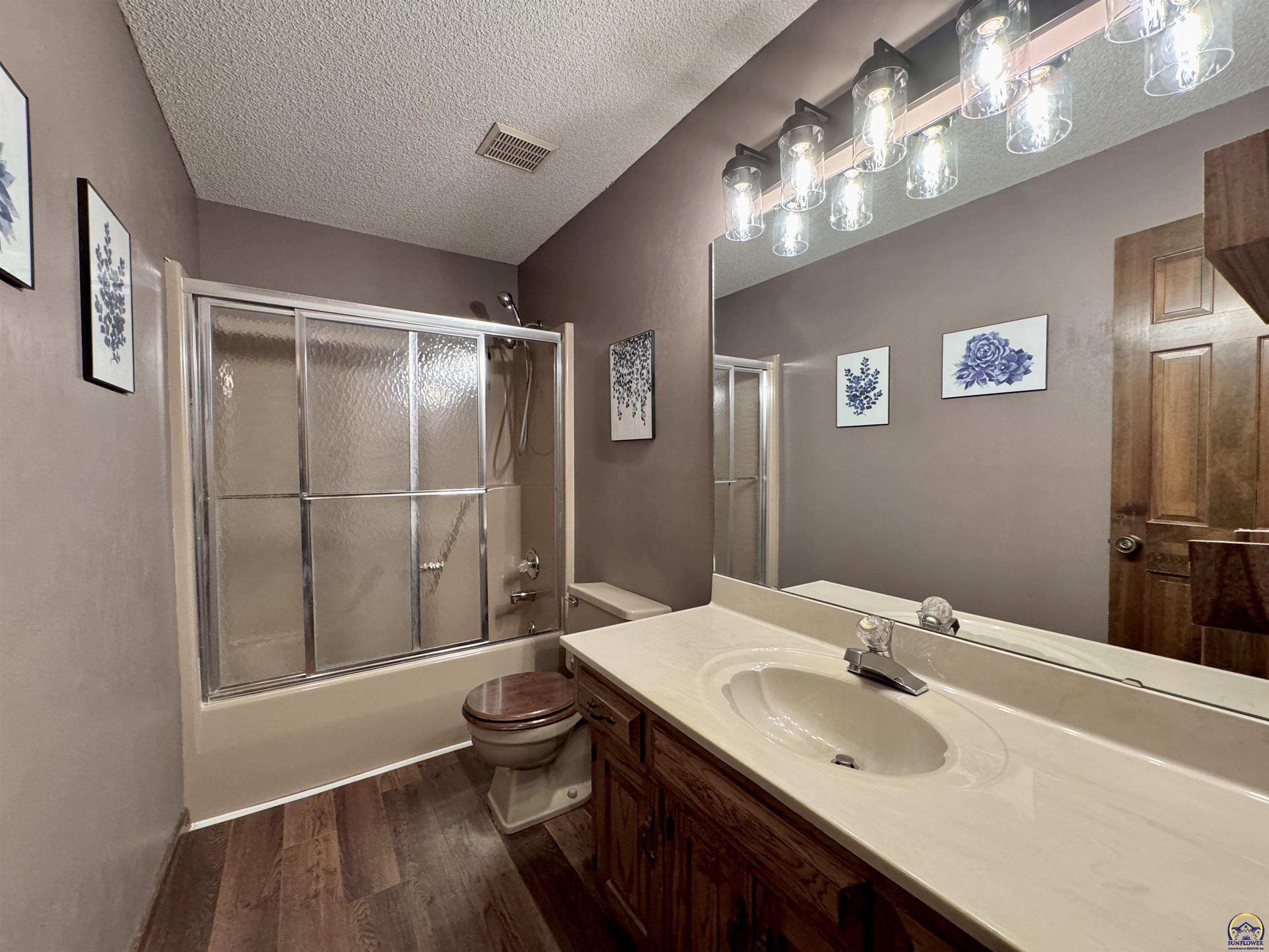 3630 Southwest Kings Forest Road Topeka, KS 66610 - Photo 24 of 37