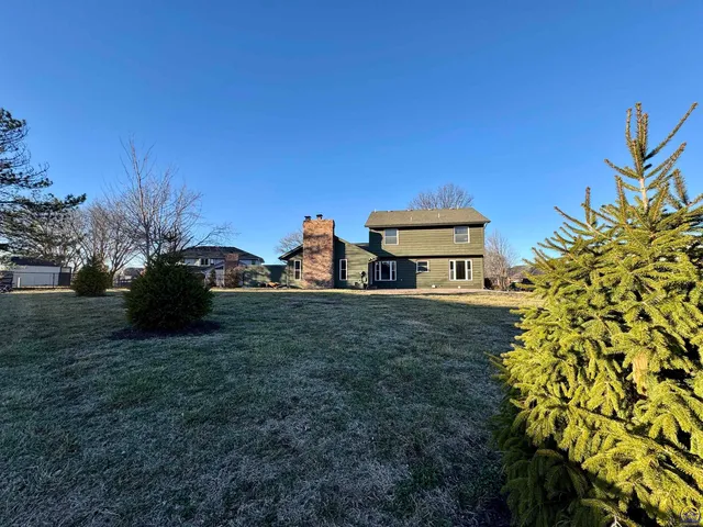 $359,950 | 3630 Southwest Kings Forest Road, Topeka, KS 66610