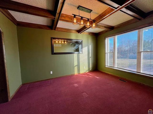 $359,950 | 3630 Southwest Kings Forest Road, Topeka, KS 66610