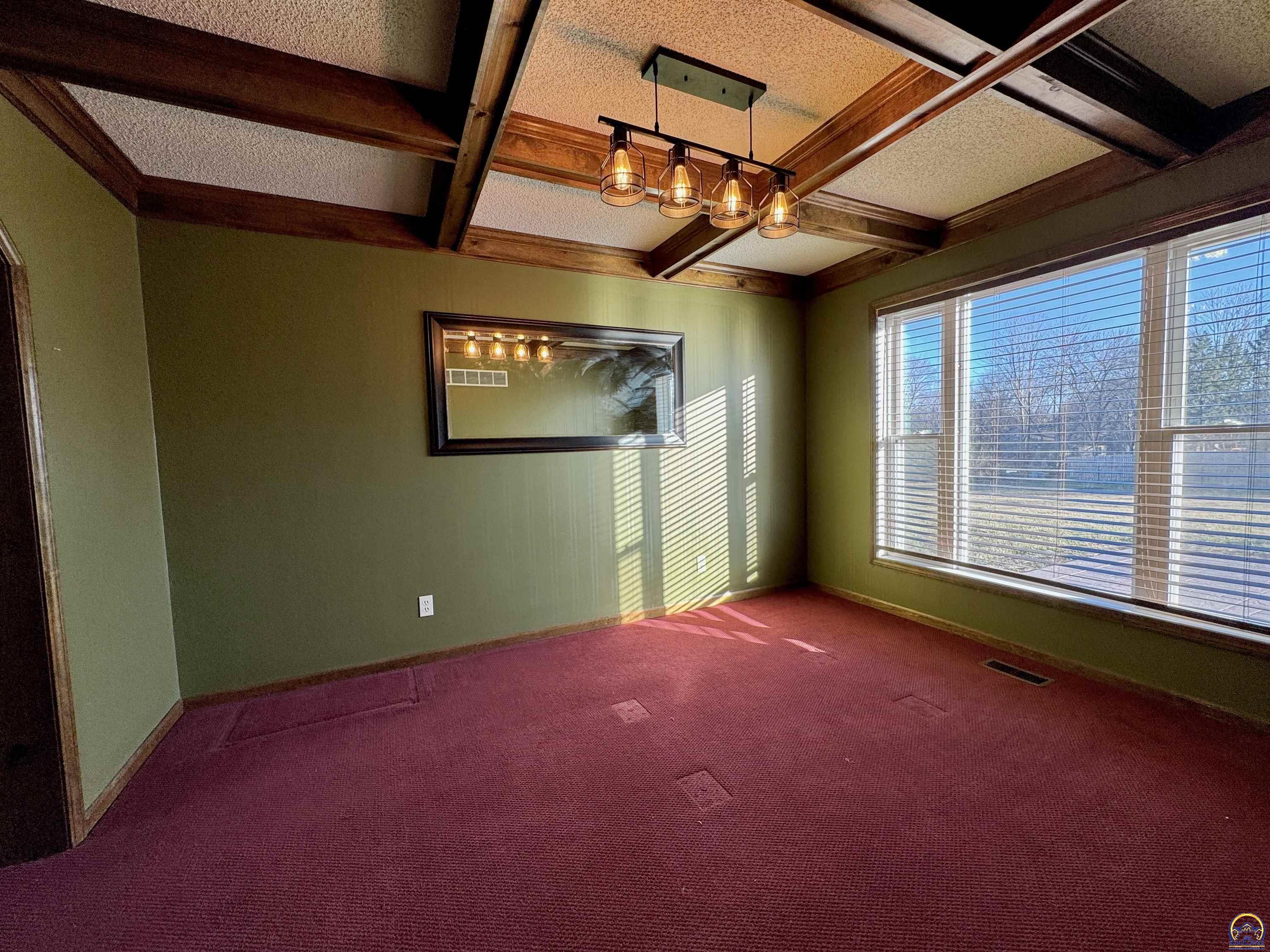 3630 Southwest Kings Forest Road Topeka, KS 66610 - Photo 10 of 37