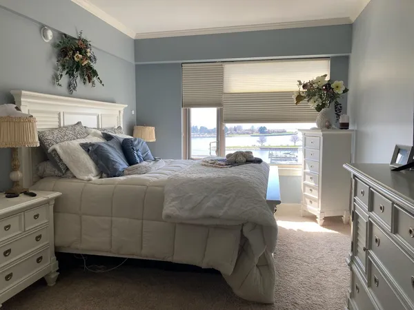 $847,000 | 105 West Danaher Street, Unit 401, Ludington, MI 49431