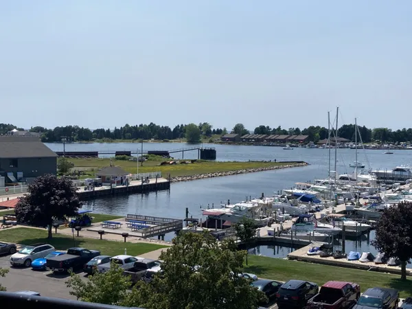 $847,000 | 105 West Danaher Street, Unit 401, Ludington, MI 49431