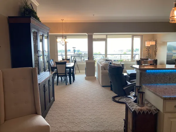 $847,000 | 105 West Danaher Street, Unit 401, Ludington, MI 49431