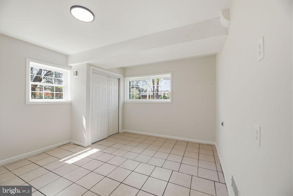 12303 Barbara Road Silver Spring, MD 20906 - Photo 21 of 34