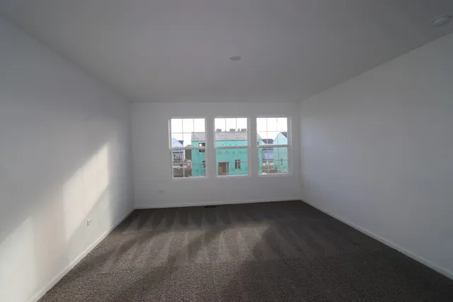 $3,100 | 608 Henry Lane, Oswego, IL 60543