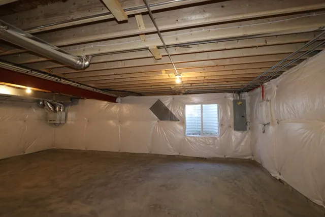 $3,100 | 608 Henry Lane, Oswego, IL 60543