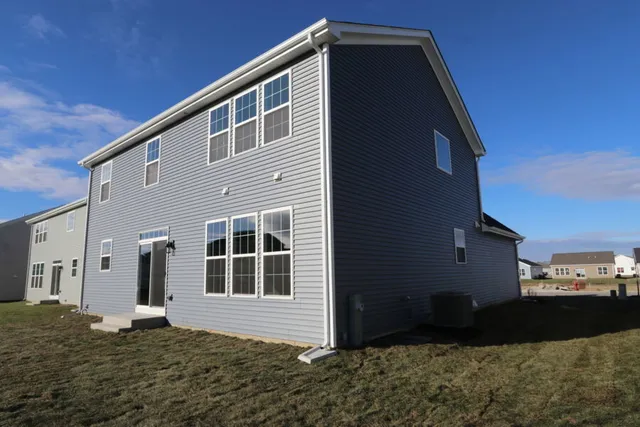 $3,100 | 608 Henry Lane, Oswego, IL 60543