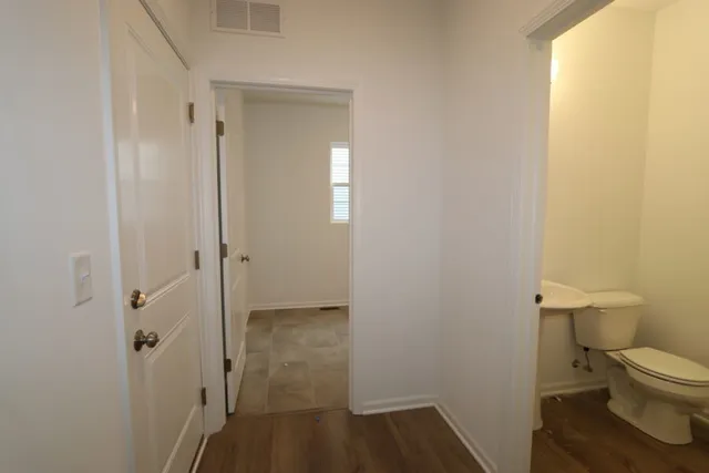 $3,100 | 608 Henry Lane, Oswego, IL 60543