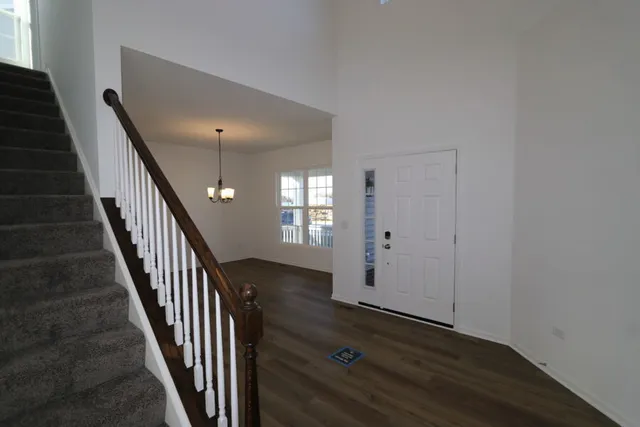 $3,100 | 608 Henry Lane, Oswego, IL 60543