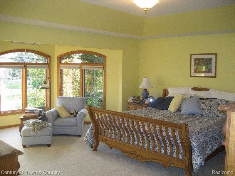 60606 Pennington Way Rochester, MI 48306 - Photo 14 of 22 IMG_4186 (800x600)