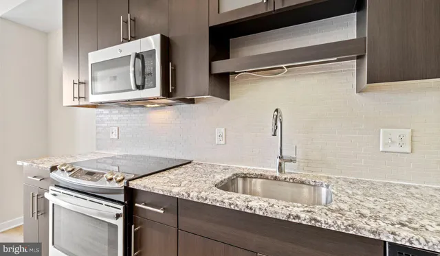 $6,747 | 8300 Wisconsin Avenue, Unit 3B1938, Bethesda, MD 20814