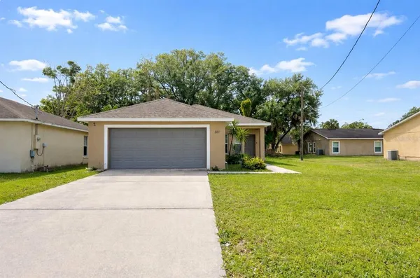 $300,000 | 810 Pecan Avenue, Sanford, FL 32771