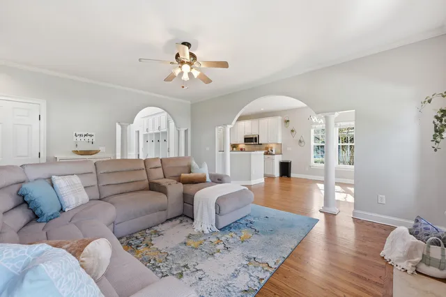 $724,977 | 1414 Surfside Court, Charleston, SC 29412