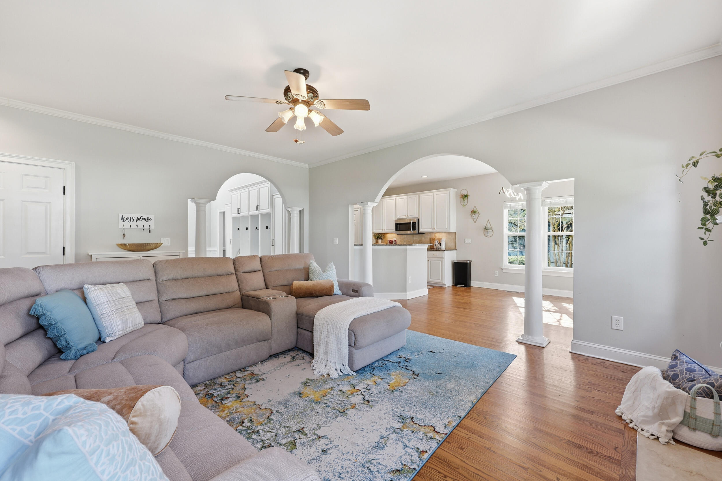 1414 Surfside Court Charleston, SC 29412 - Photo 17 of 65 Living Room