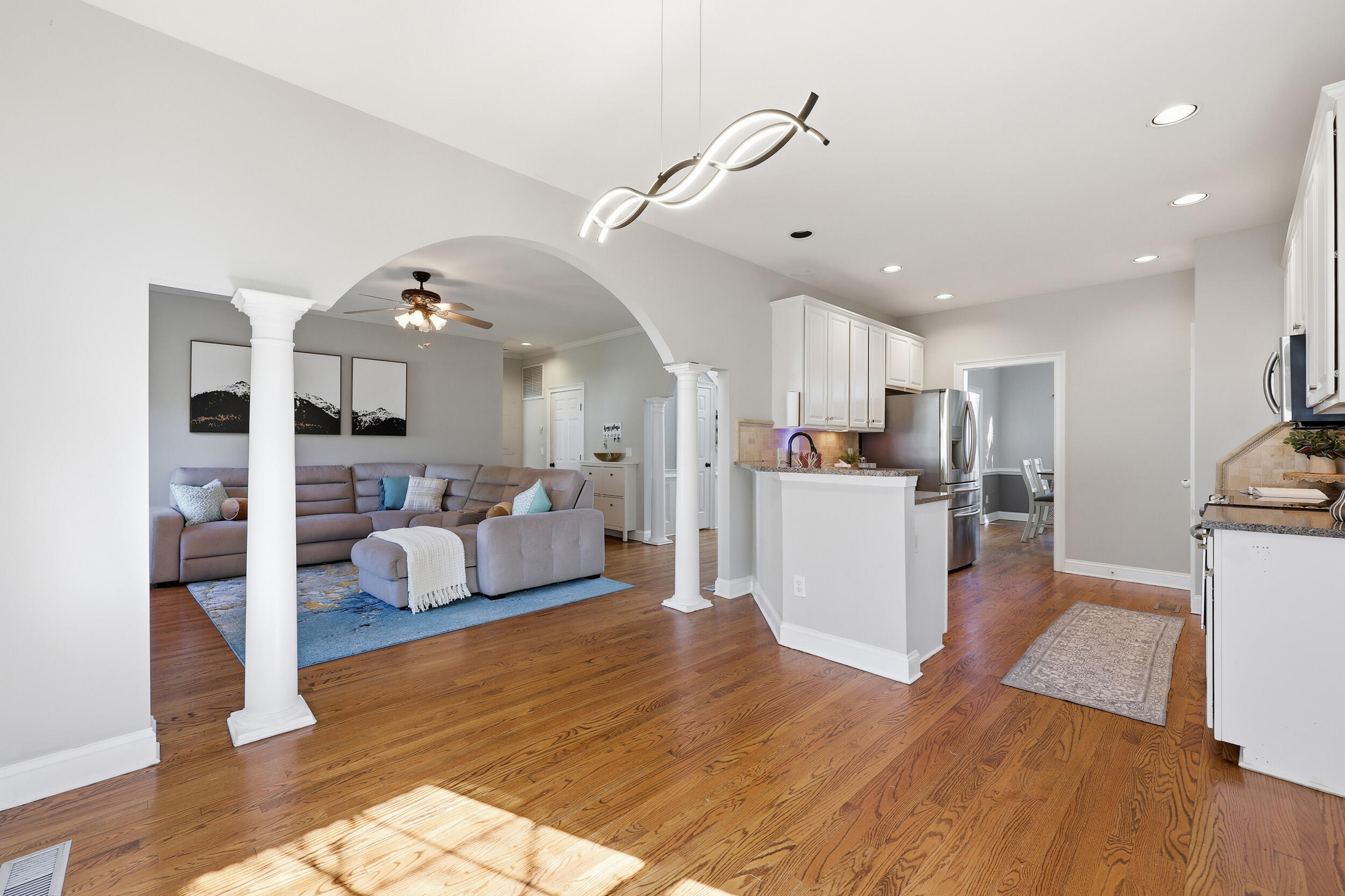 1414 Surfside Court Charleston, SC 29412 - Photo 20 of 65 Breakfast Area to Living Room