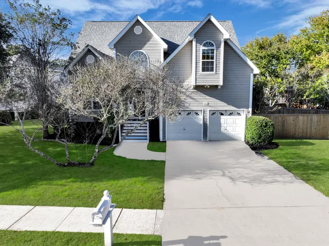 $724,977 | 1414 Surfside Court, Charleston, SC 29412