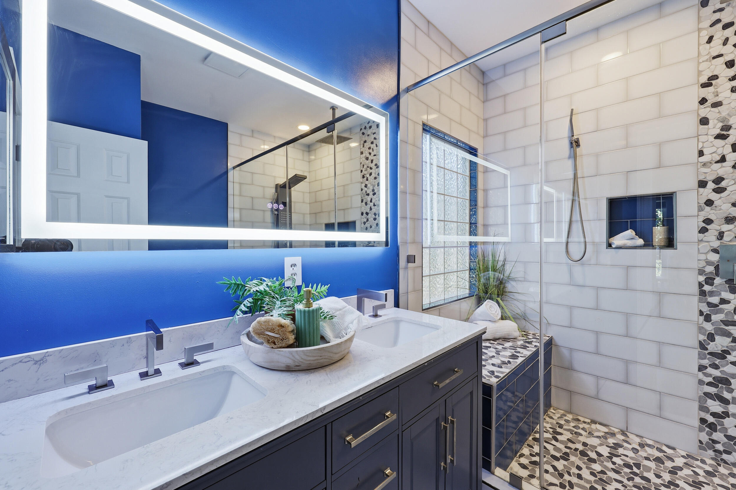 1414 Surfside Court Charleston, SC 29412 - Photo 31 of 65 Ensuite Primary Bathroom