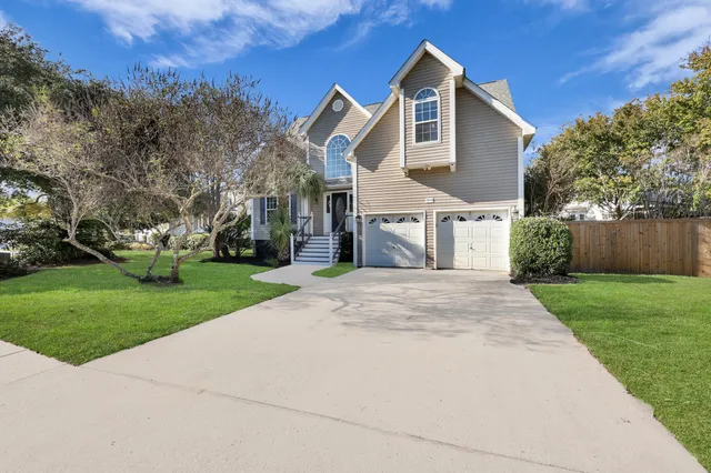 $724,977 | 1414 Surfside Court, Charleston, SC 29412