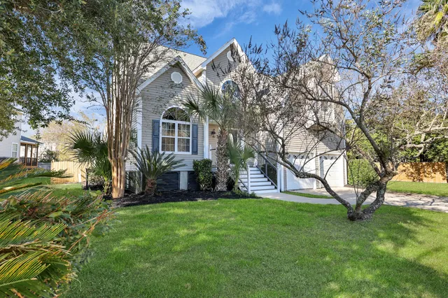 $724,977 | 1414 Surfside Court, Charleston, SC 29412