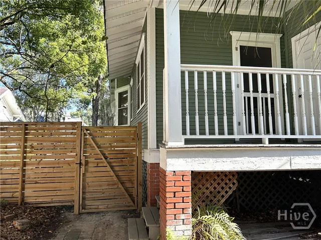 $2,800 | 631 East 40th Street, Savannah, GA 31401