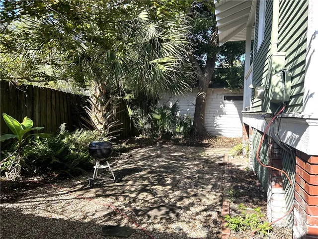 $2,800 | 631 East 40th Street, Savannah, GA 31401