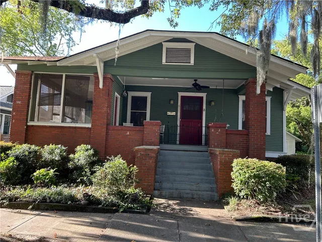 $2,800 | 631 East 40th Street, Savannah, GA 31401