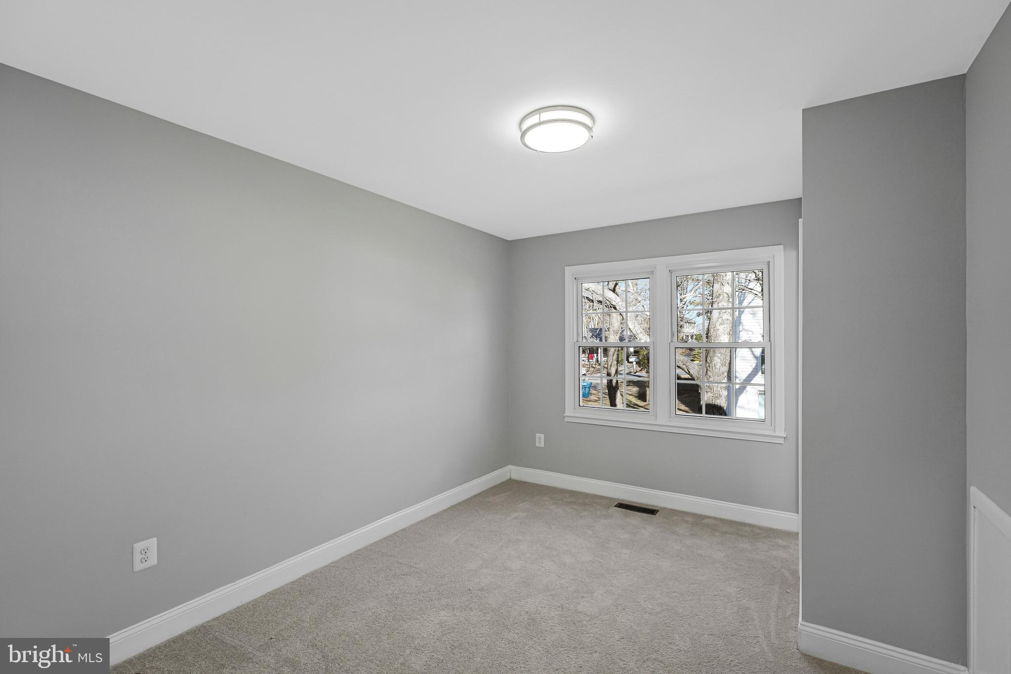 12016 Trossack Road Herndon, VA 20170 - Photo 10 of 29 Primary Bedroom